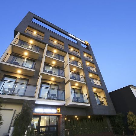 Hotel Yeon Seogwipo Exteriör bild