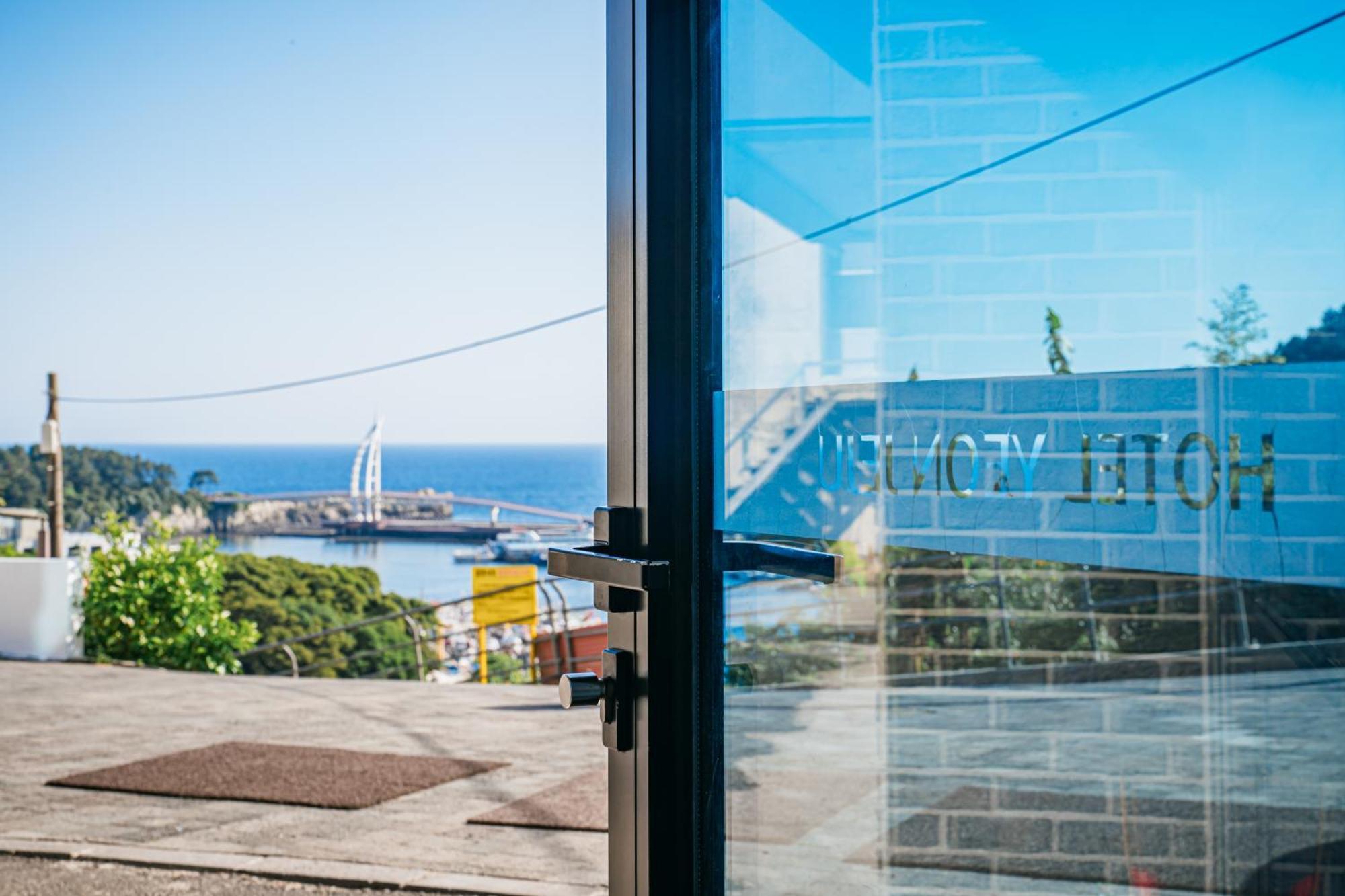 Hotel Yeon Seogwipo Exteriör bild